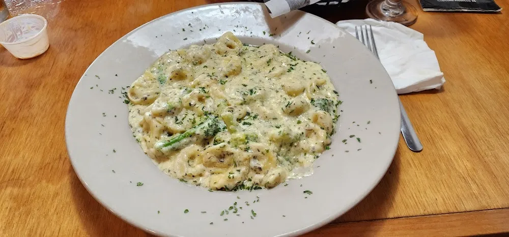 Cavatelli and Broccoli with Garlic Sauce